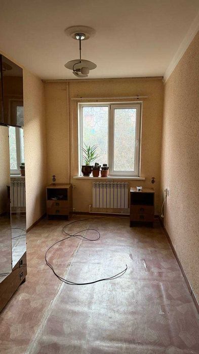 В цетре города Продается 3х ком Квартира