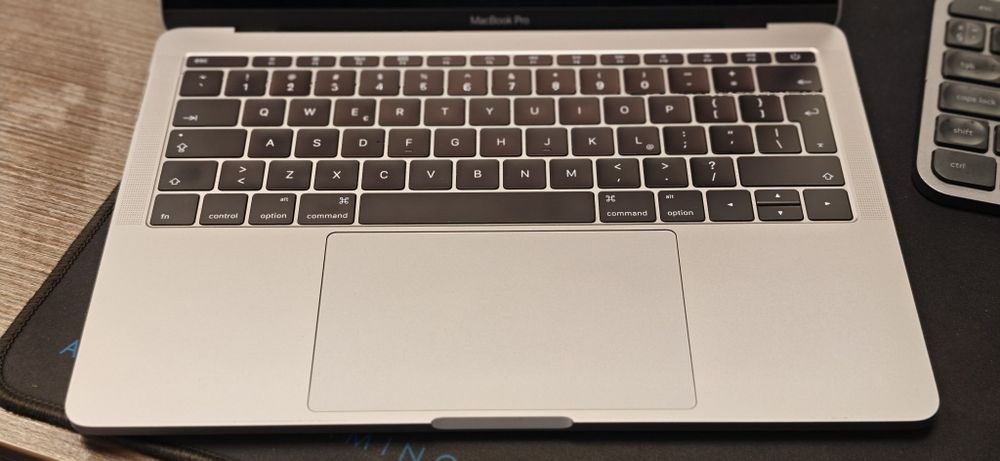 MacBook Pro 13” 2017 Space Gray – i5 / 16GB / 512GB SSD – Retina