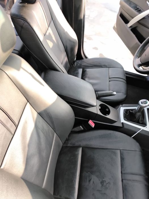 Vând schimb x3 an 2009