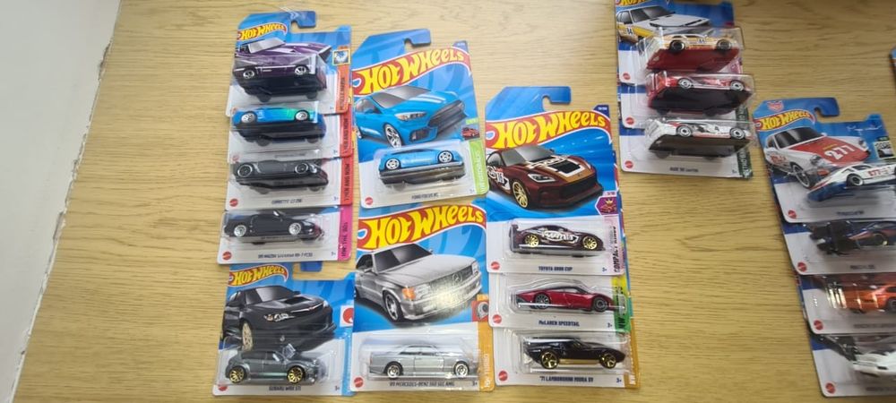 Машинки Hotwheels hw хв