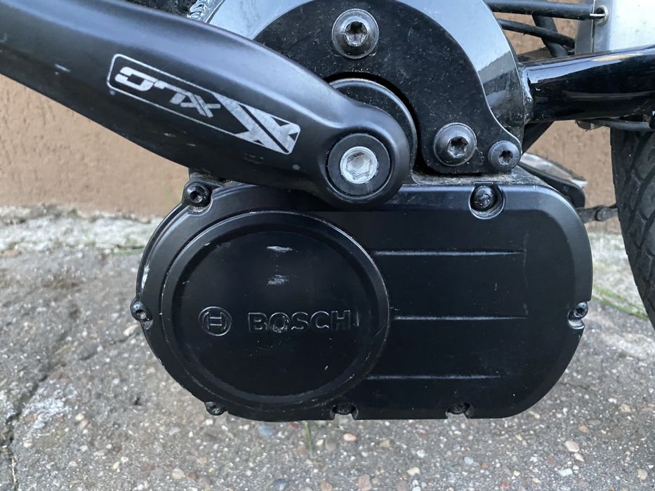 Vand sau schimb Bicicleta de dama electrica Hercules ,motor BOSCH