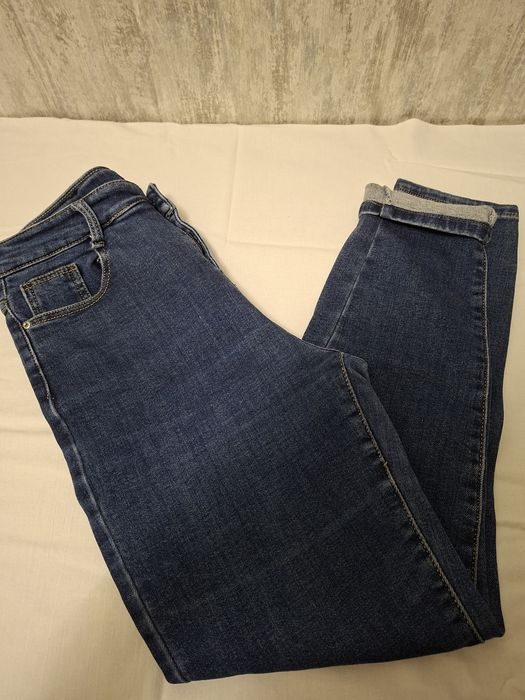 Женские джинсы, полуначес