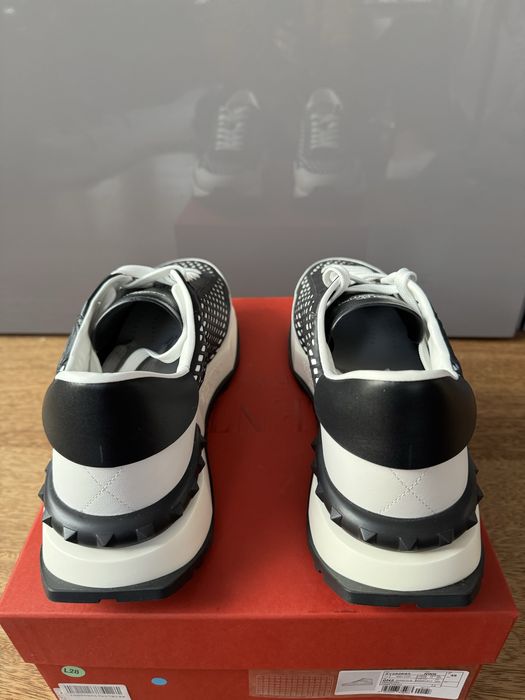 Нови Оригинални сникърси/маратонки VALENTINO GARAVANI IT45