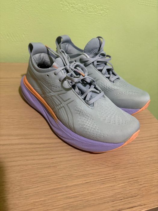 Asics Gel-Nimbus 25, номер 40,5