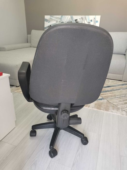 Scaun de birou culoare neagra