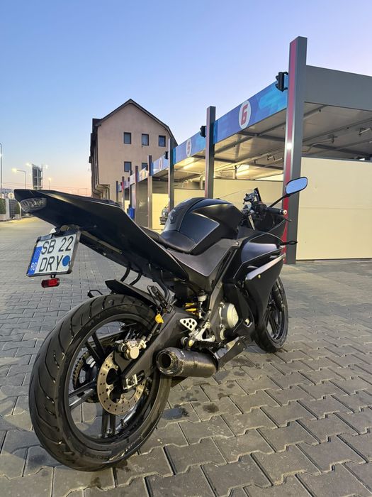 Yamaha yzf r125 2010