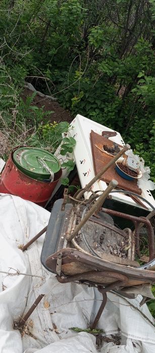 Отдам дрова, рамы оконные, двер.ь. ДАРОМ