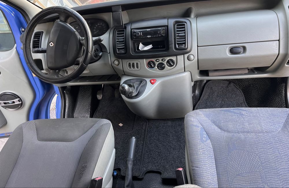 Vând Renault trafic 5 locuri 1.9 diesel