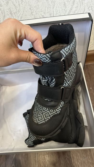 Продается ботинка детский для мальчика