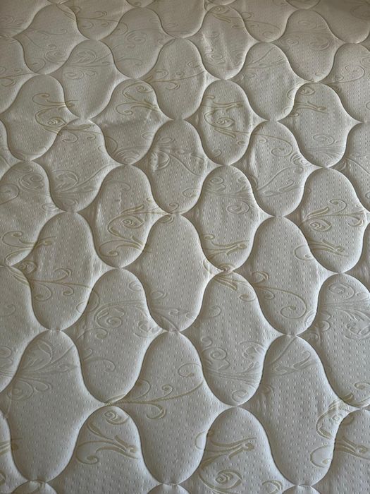 Продаю кровать двухспальная