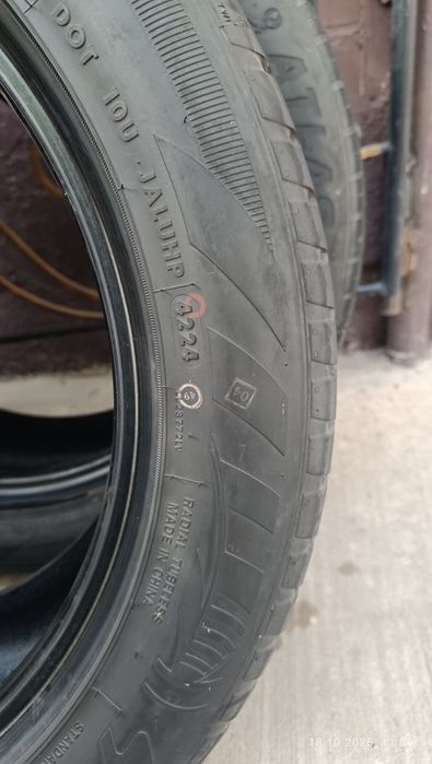 Honqi eqm5 radnoy balon 4.000 km yurgan