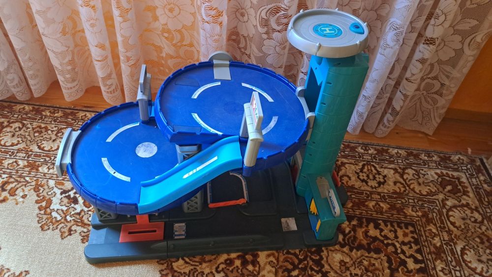 Детски гараж - писта