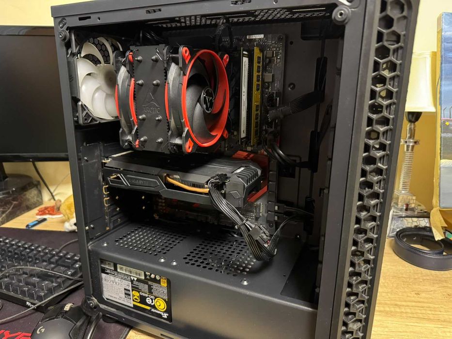 PC Gaming i7-8700 GTX1050Ti 16GB RAM SSD + HDD