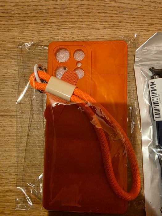 3 кейса -Samsung s25 ultra, 1 бр. Samsung watch ultra