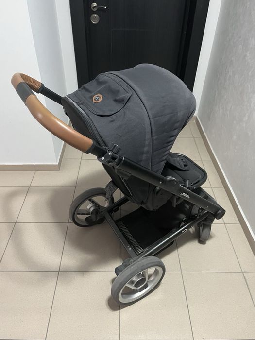 Детска количка - Musty -i2, лека, маневрена.