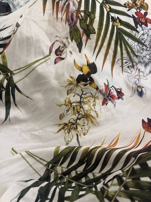 Продам платье шелковое