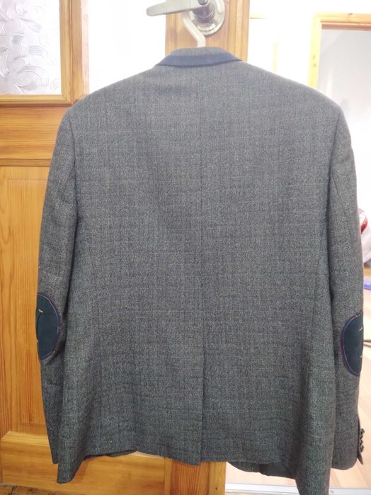 Пиджак мужской 2 марта кийилган
