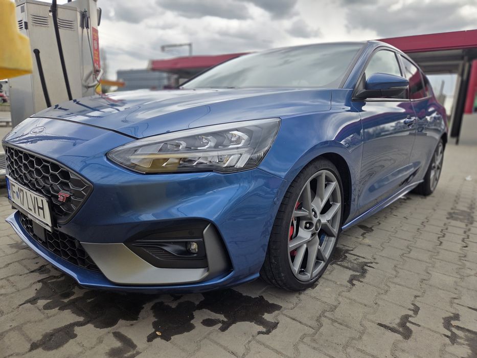 FORD Focus 2021 — imagine 4