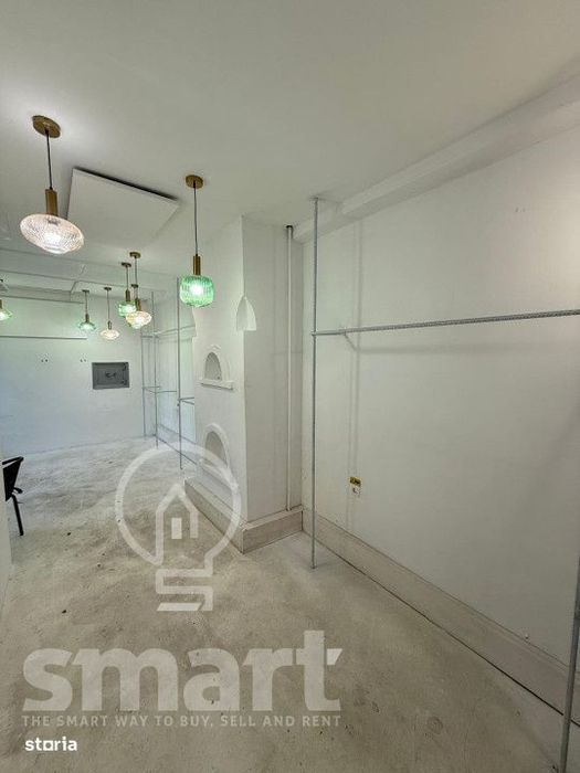 Casa in centrul istoric cu spatiu comercial si parcare proprie Zona 0