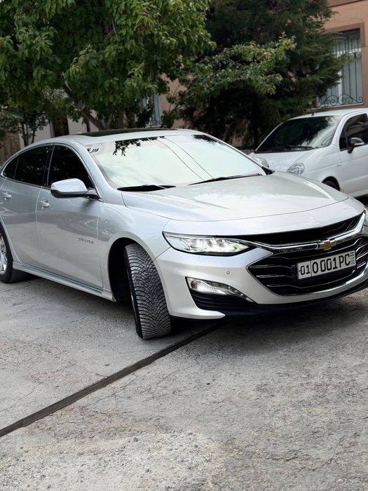 Chevrolet Malibu 2 primer 2022