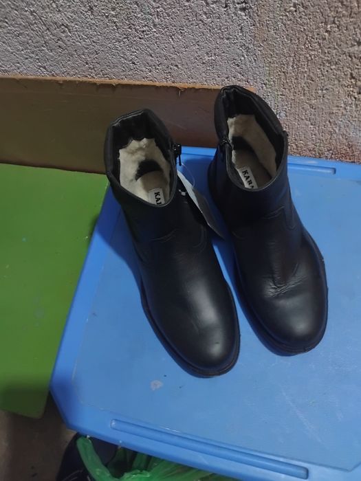 Боти кожени черни