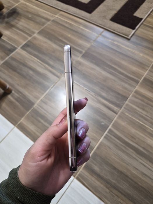 Telefon Samsung S 22