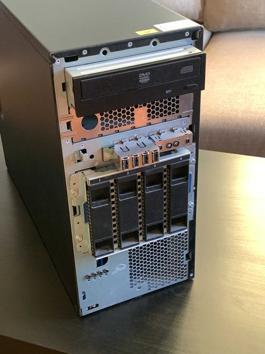 Сървър HP ProLiant ML310e Gen8 v2