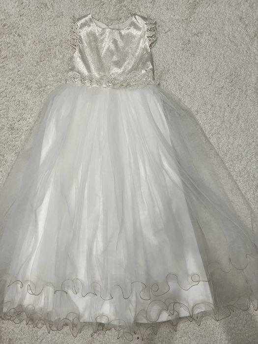 Продам платье