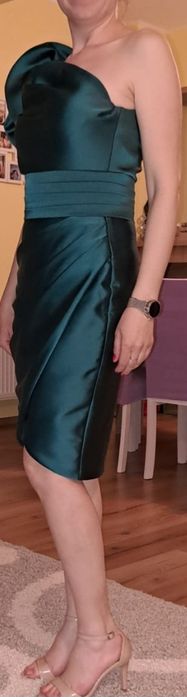 Rochie eleganta midi