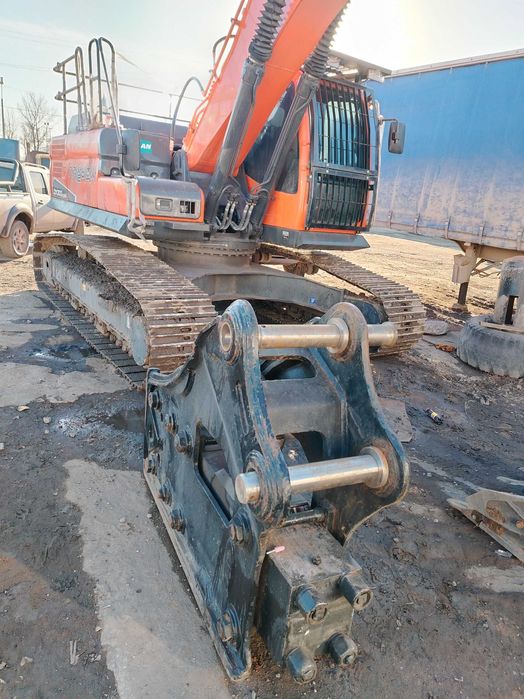 Продам гидромолот б/у (пика новая)