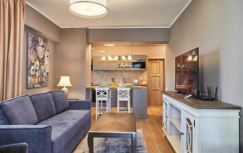 Inchiriere 2 camere Mamaia Centru-Iaki/terasa/min.12 luni/renovat 2024