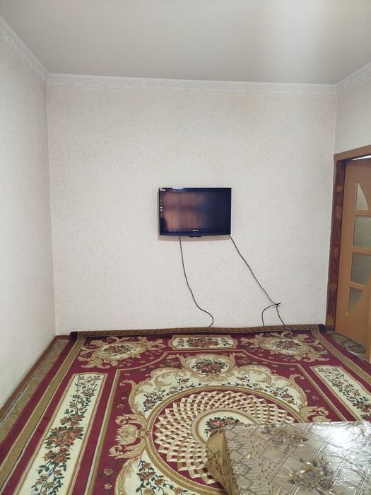 3 xonali kvartira tez va arzon narxda sotiladi.