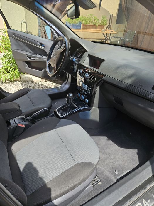 Opel Astra H OPC line hatchback