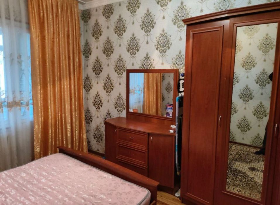 Sergeli 5 hudud, 1 xona, metroga 100m