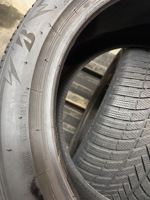 275/40/19 Bridgestone 2бр дот21