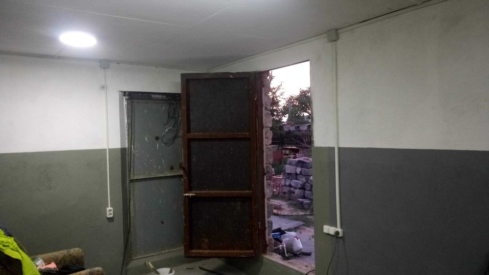 Участок с гаражом.