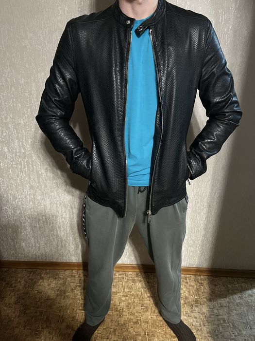 Продам кожанную куртку