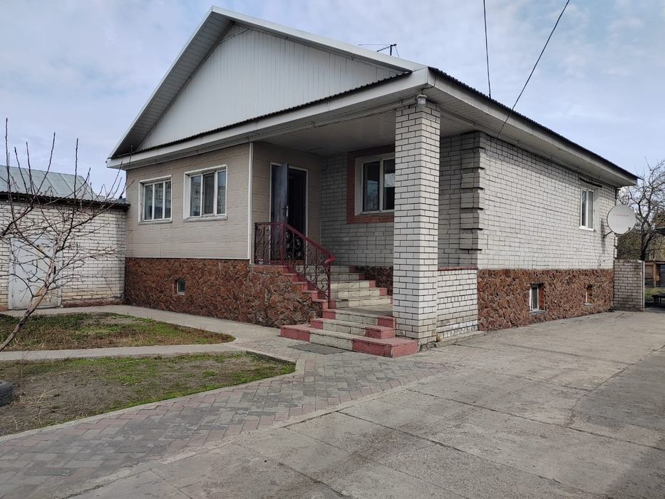 Сдам коттедж посуточно