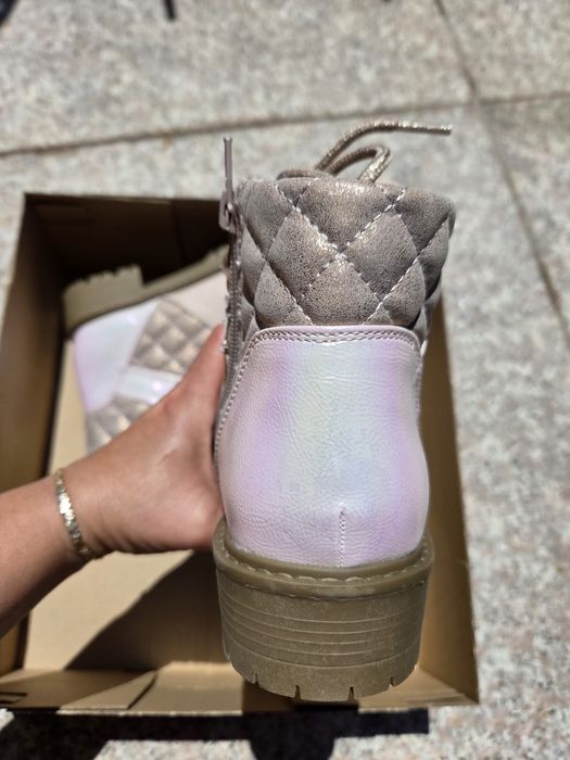 Steve Madden нови боти