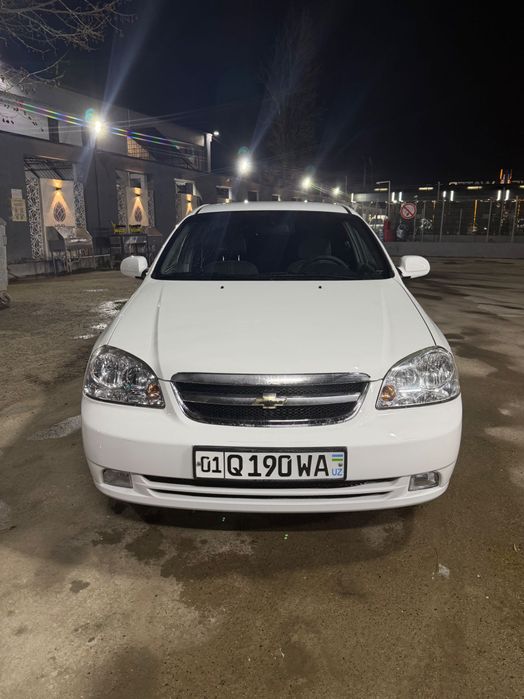 Lasetti 1.8 mexanika kraskasi toza probeg 76000 km xolati ideal