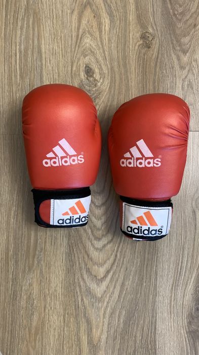 Перчатки для бокса