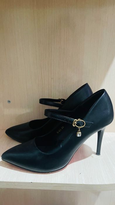 Женская обувь туфли