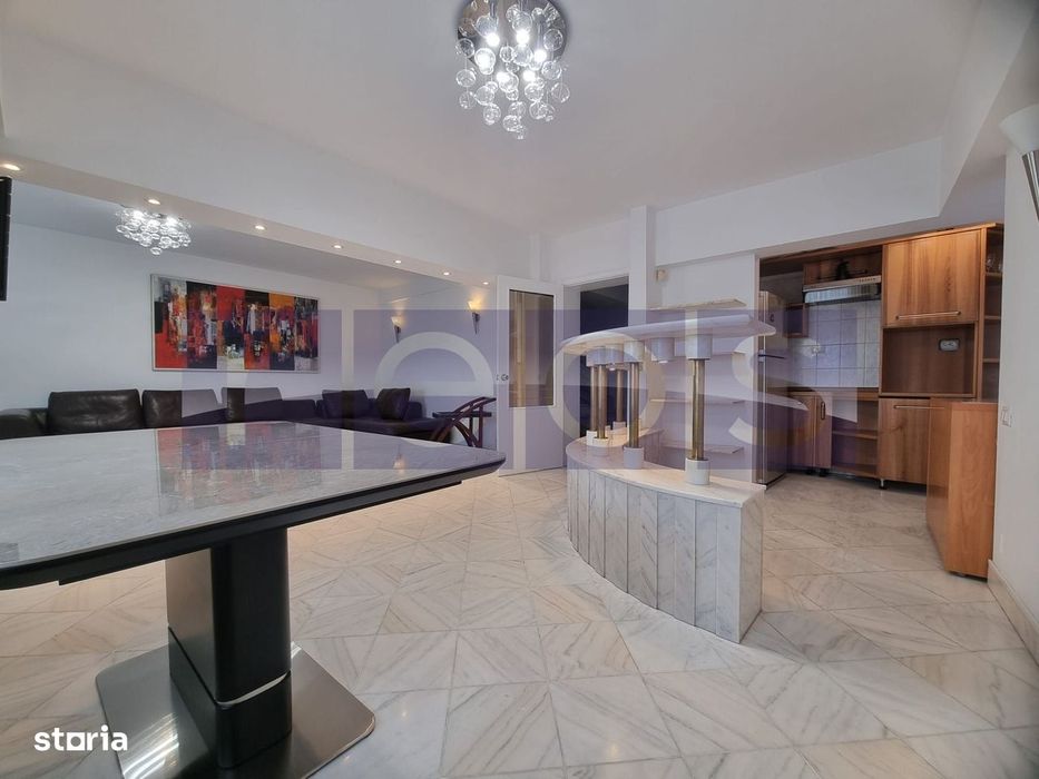 Vanzare- 3 Camere-Penthouse -Unirii