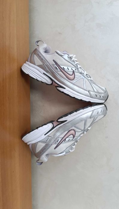 Nike Wmns Dart 6-Много Запазени