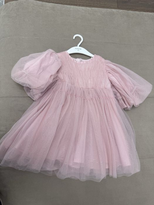 Нарядное плате на 3-4 года