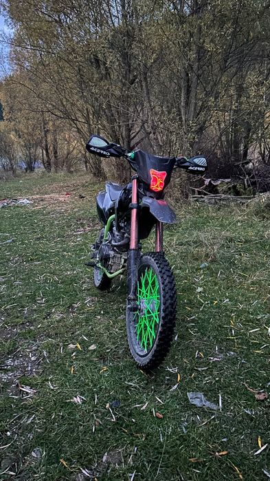 Vând cross kxd 150cc (nu 125 140 160 200)