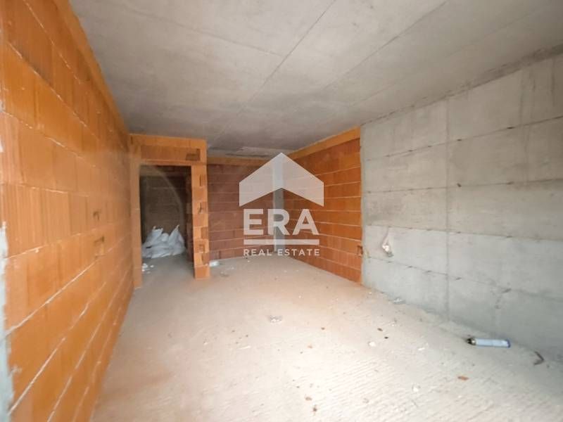 Двустаен апартамент в новострояща се сграда с АКТ 14