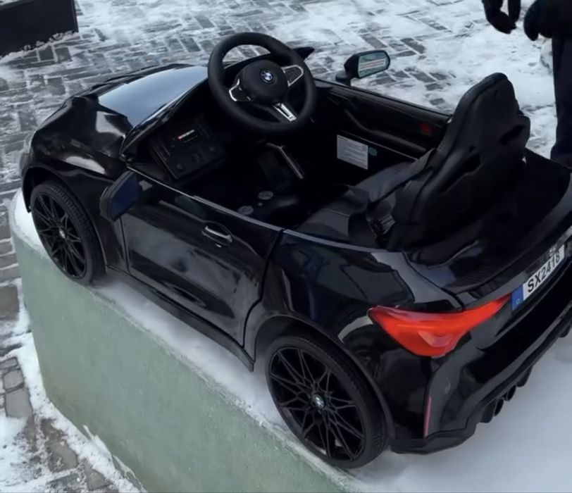 BMW M4 Competition машинка на пульте