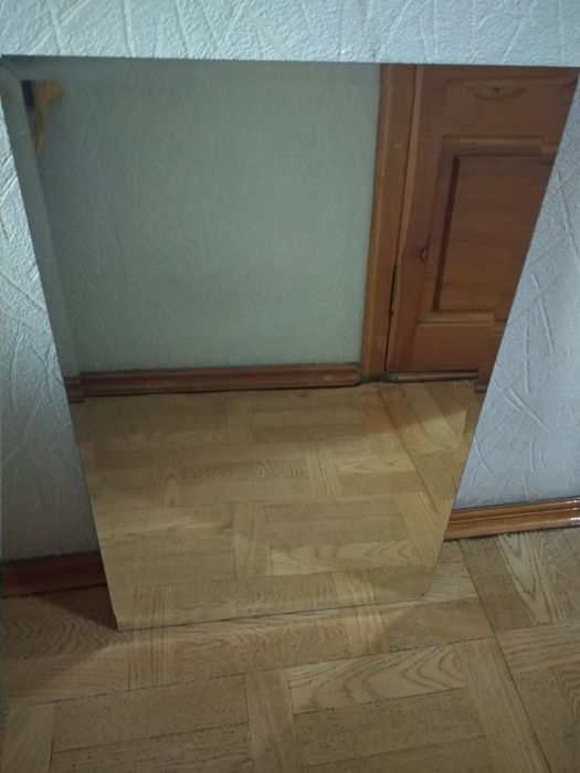 Зеркало подвесное