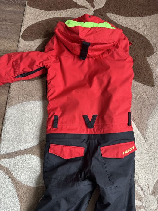 Продам комбинезон горнолыжный